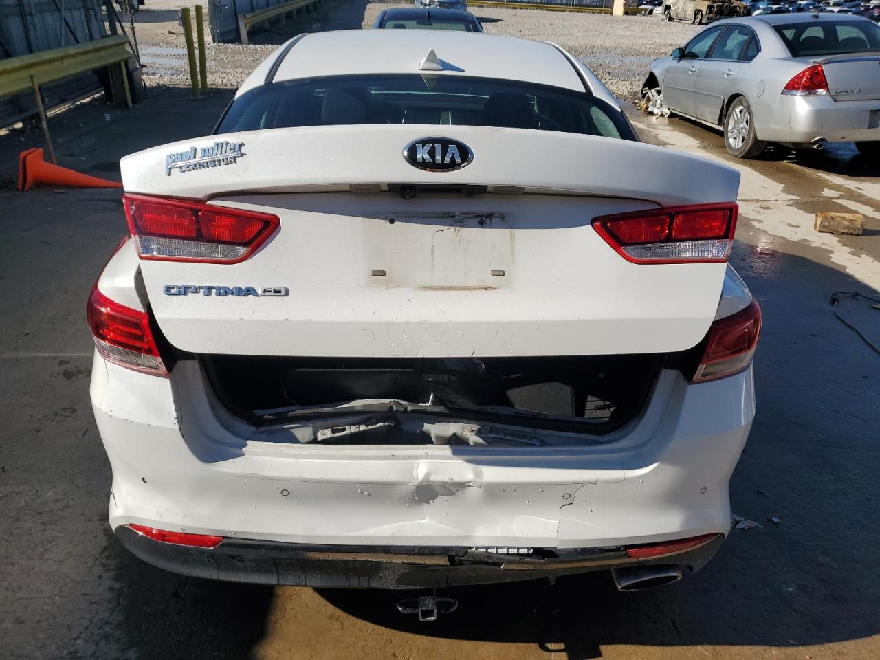 5XXGT4L33JG219005 2018 Kia Optima Lx