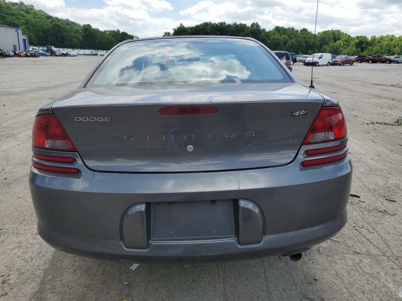 1B3EL46X85N583843 2005 Dodge Stratus Sxt