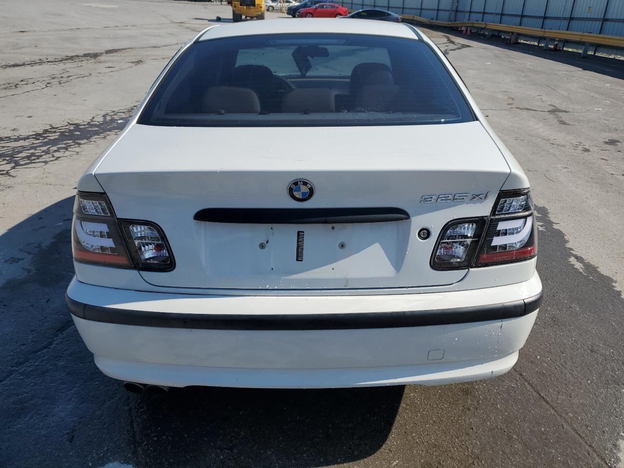 WBAEU33454PM60713 2004 BMW 325 Xi