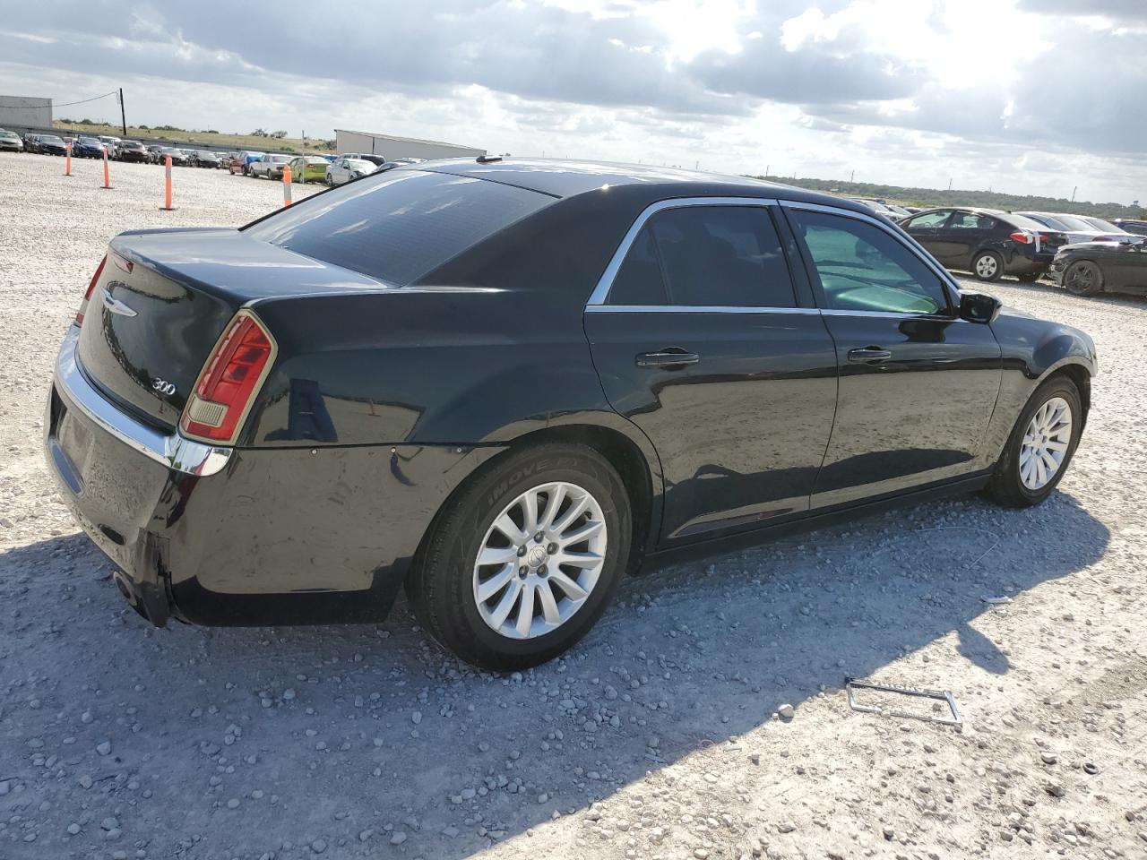 2C3CCAAGXEH119011 2014 Chrysler 300