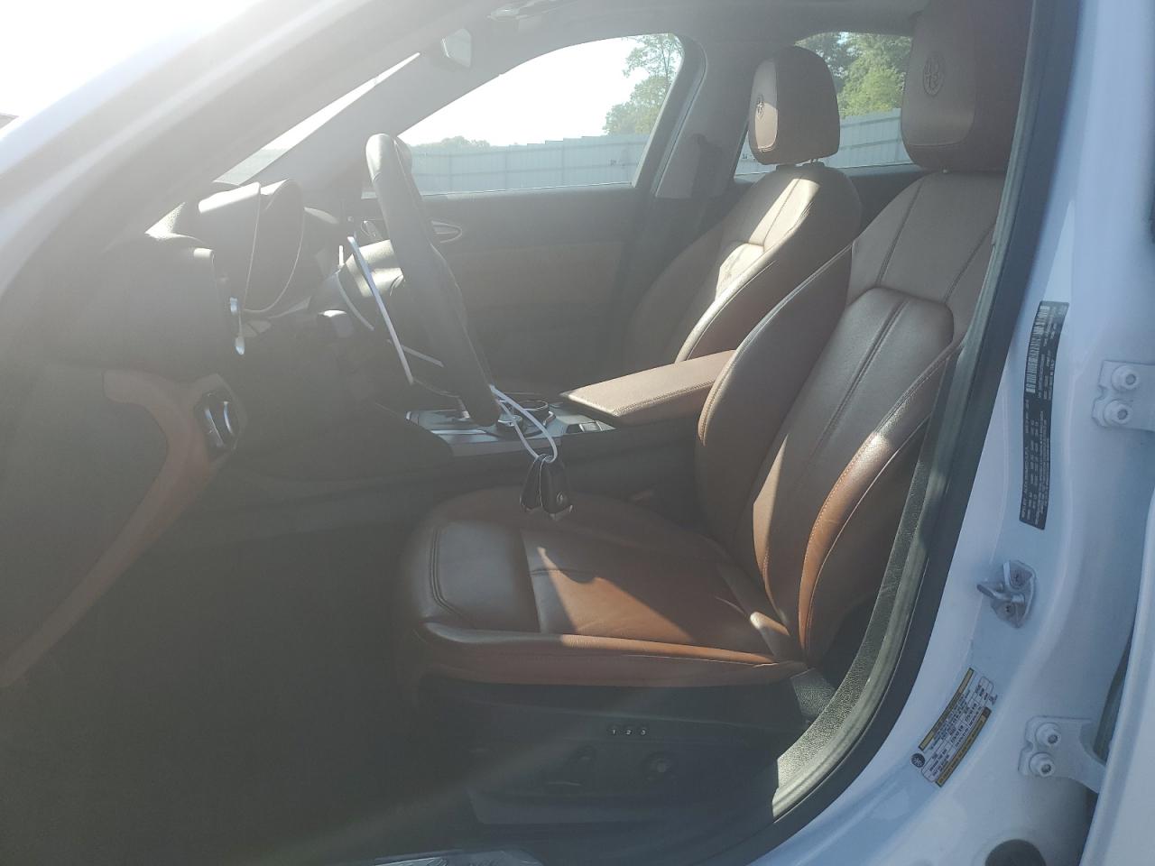 ZARFAECN3J7593895 2018 Alfa Romeo Giulia Ti