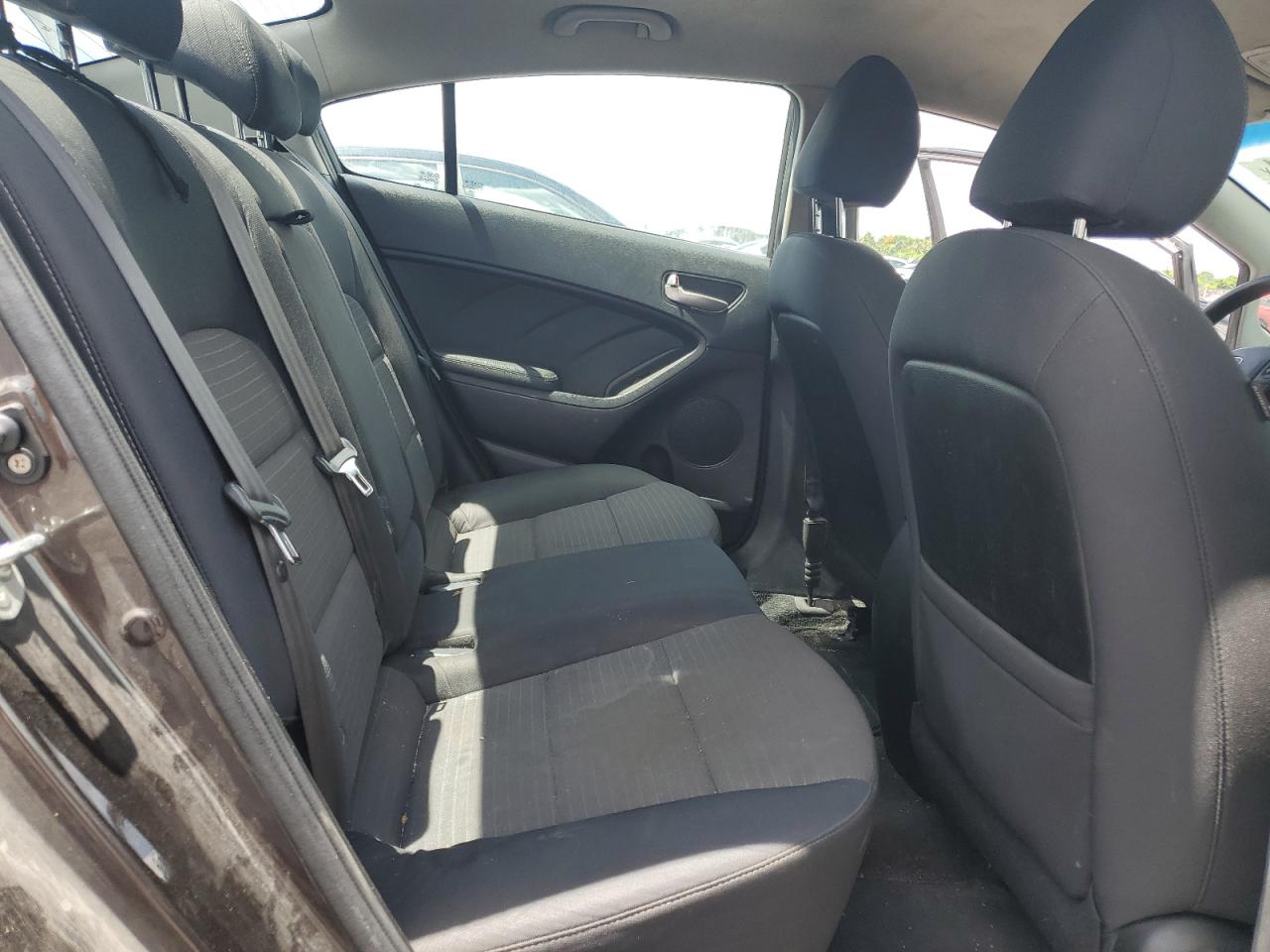 3KPFL4A78HE160716 2017 Kia Forte Lx