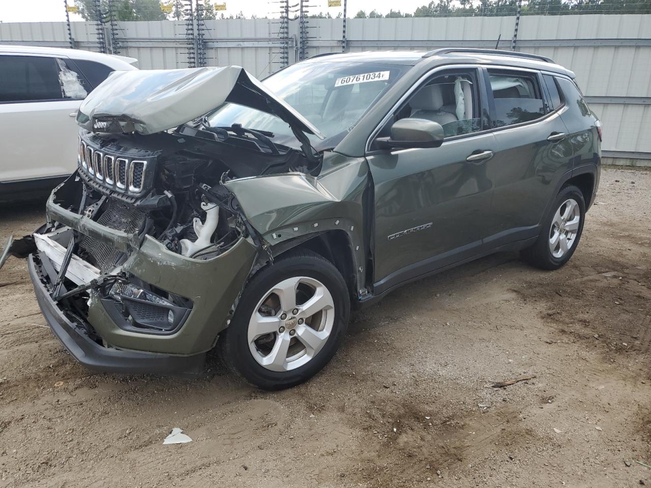 2018 Jeep Compass Latitude vin: 3C4NJCBB3JT319318