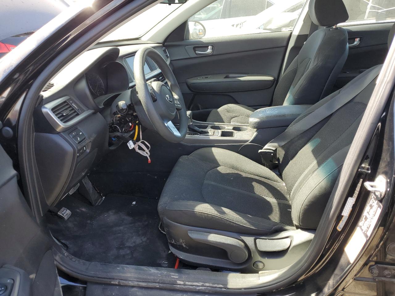 5XXGT4L37LG428055 2020 Kia Optima Lx