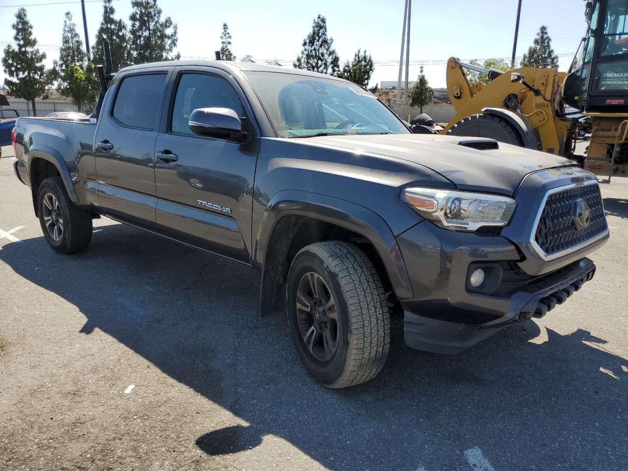 2018 Toyota Tacoma Double Cab vin: 3TMBZ5DN8JM015071