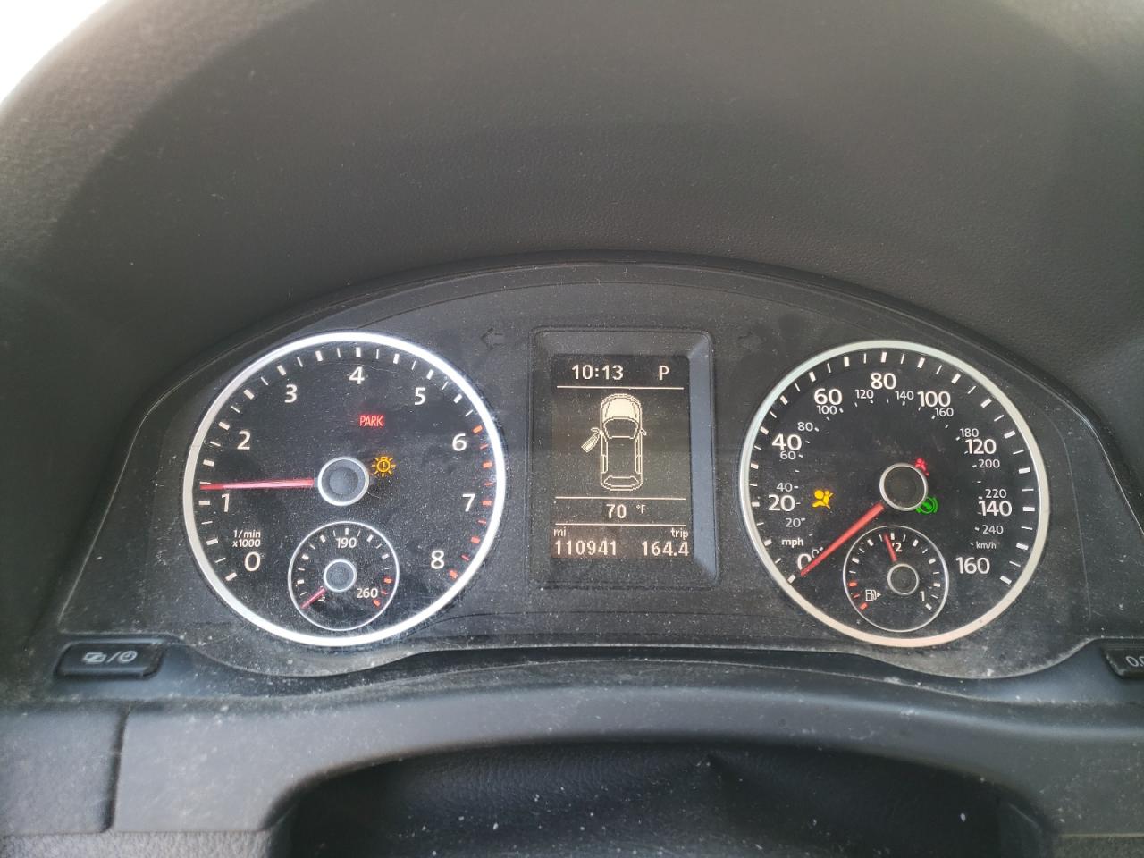 WVGSV7AX9HK005868 2017 Volkswagen Tiguan Wolfsburg