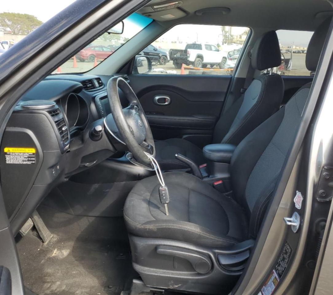 KNDJP3A58J7575743 2018 Kia Soul +