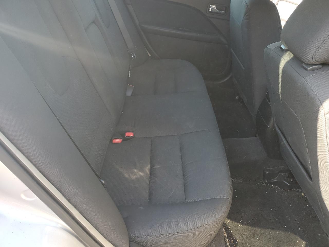 3FAHP0HA2CR261927 2012 Ford Fusion Se