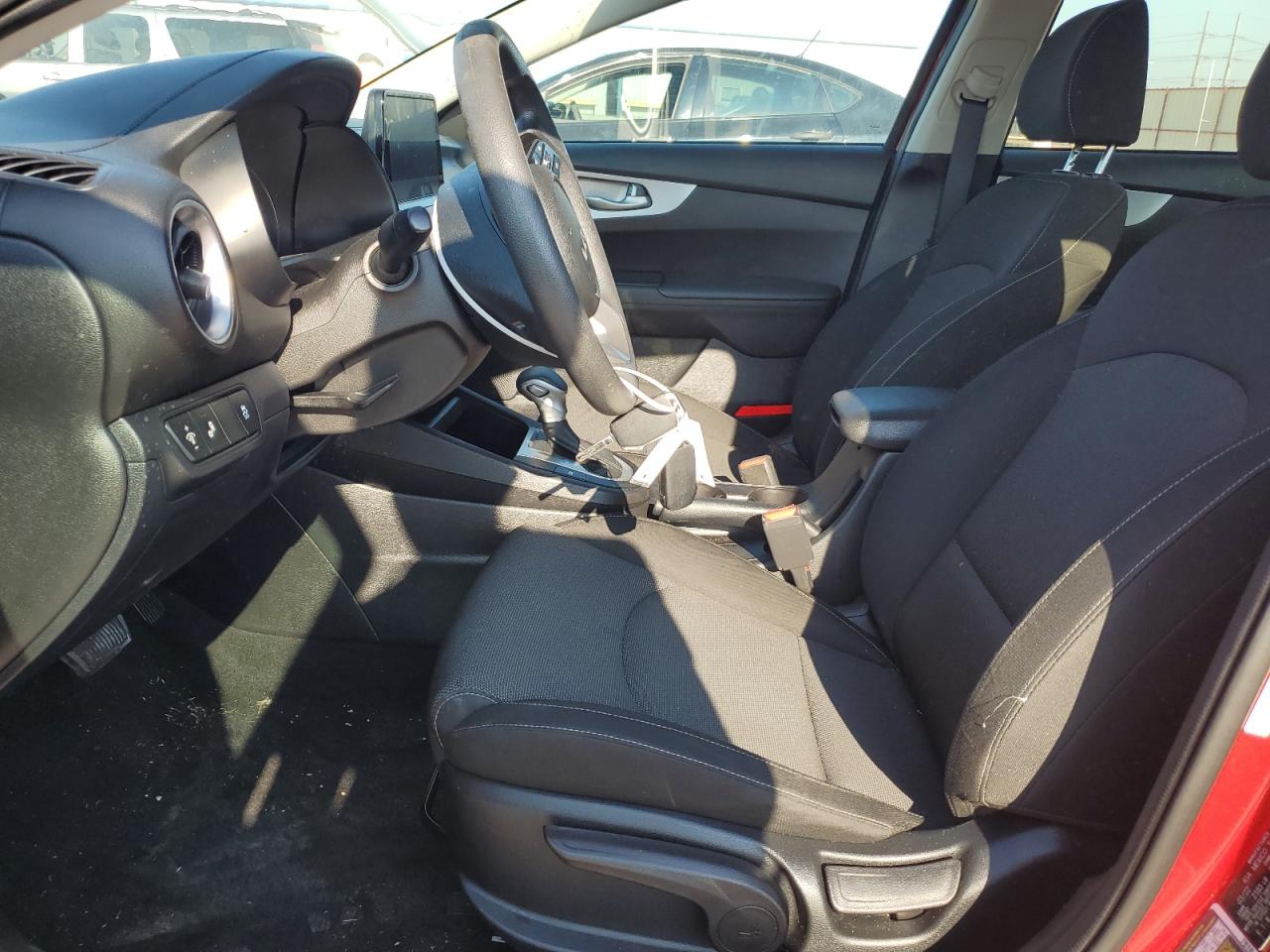 3KPF24AD9NE476016 2022 Kia Forte Fe