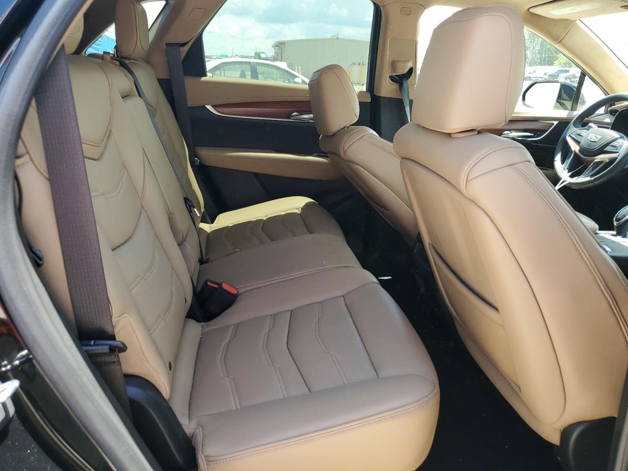 1GYKNGRS0JZ125160 2018 Cadillac Xt5 Platinum