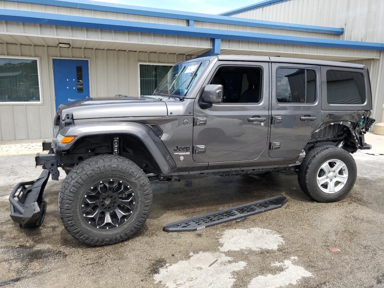 2021 Jeep Wrangler Unlimited Sahara vin: 1C4HJXEMXMW688242