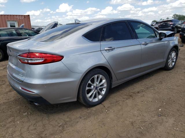 3FA6P0HD4LR132427 Ford Fusion SE 3