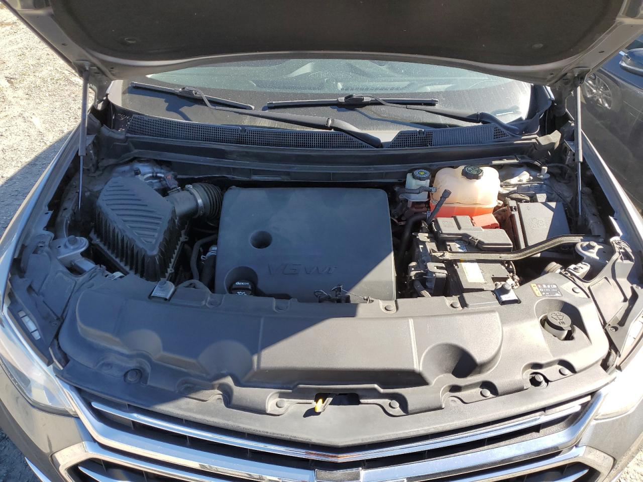 1GNEVJKW0KJ257646 CHEVROLET TRAVERSE 2019