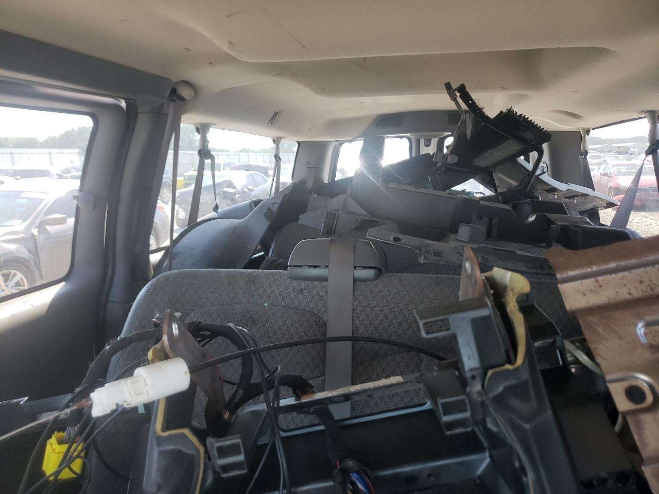 1GAHG39U761120217 2006 Chevrolet Express G3500