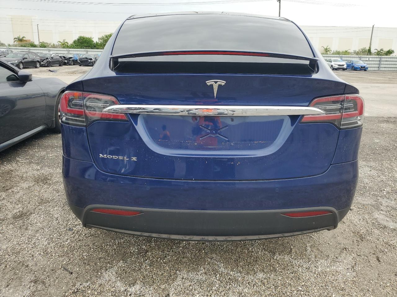 5YJXCDE2XJF111763 2018 Tesla Model X