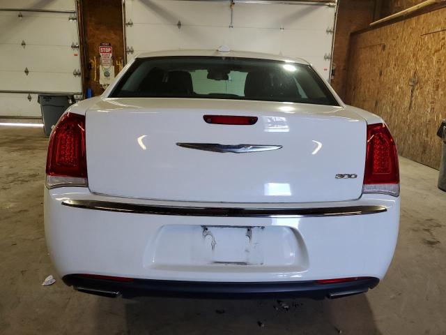 2015 Chrysler 300 Limited VIN: 2C3CCAAG7FH930122 Lot: 60019434