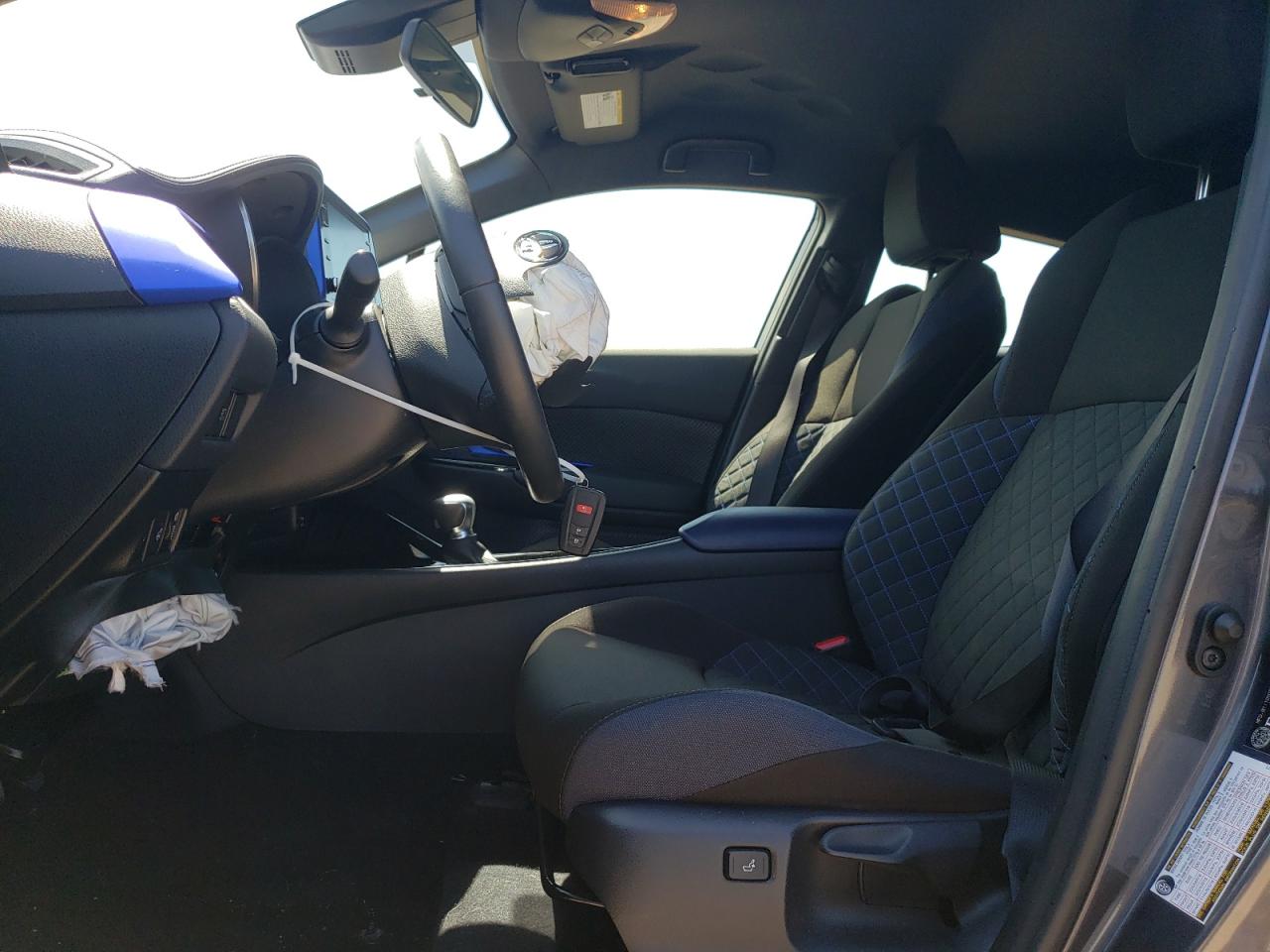 JTNKHMBXXM1117017 2021 Toyota C-Hr Xle