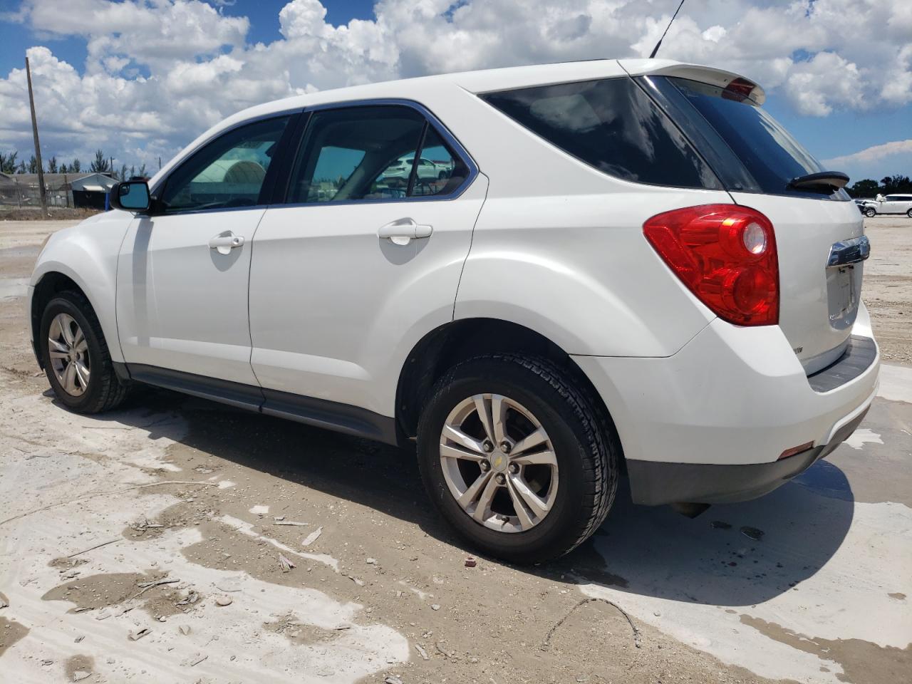 2012 Chevrolet Equinox Ls vin: 2GNFLCEK7C6311747