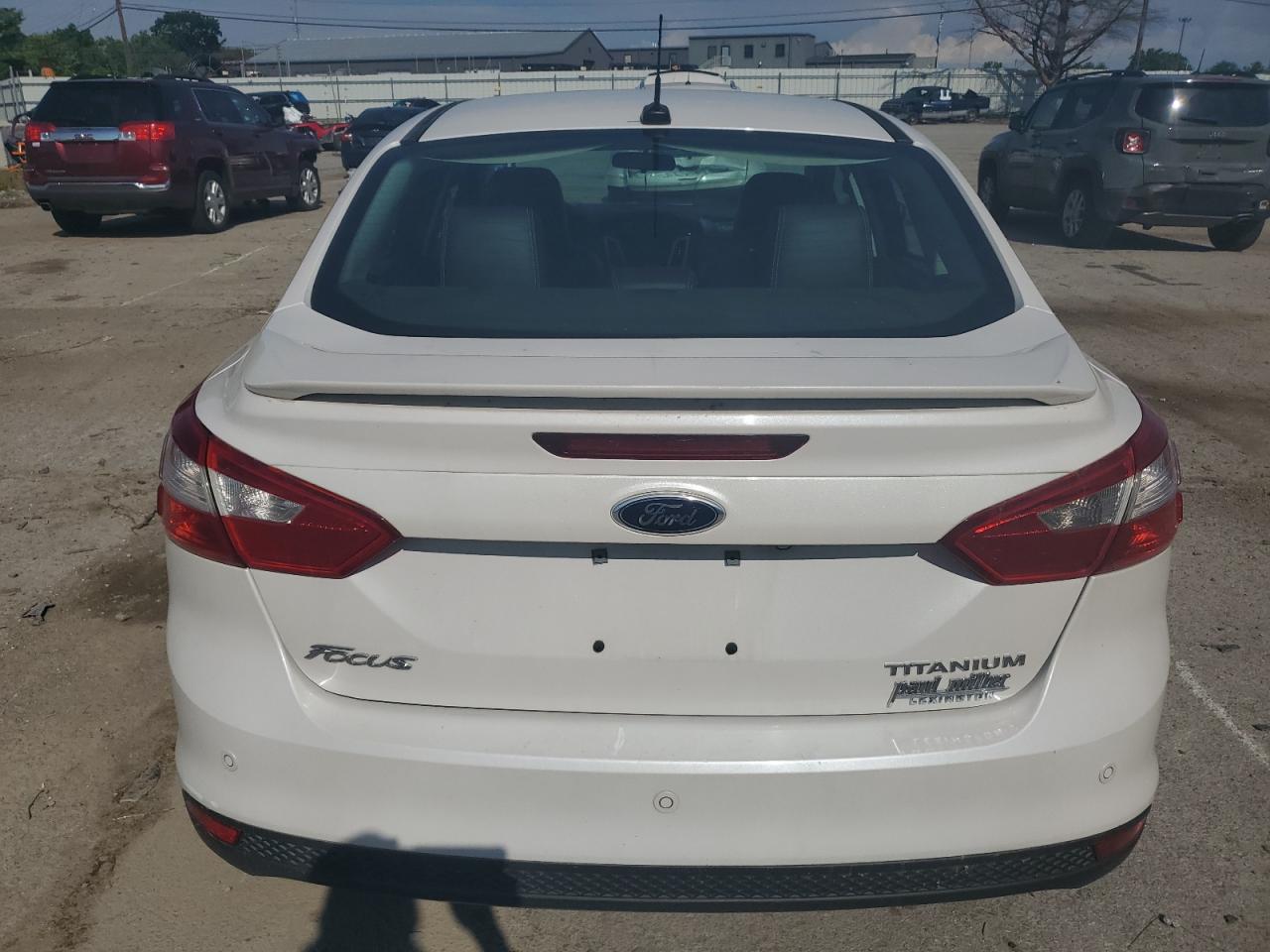 1FADP3J26EL185648 2014 Ford Focus Titanium