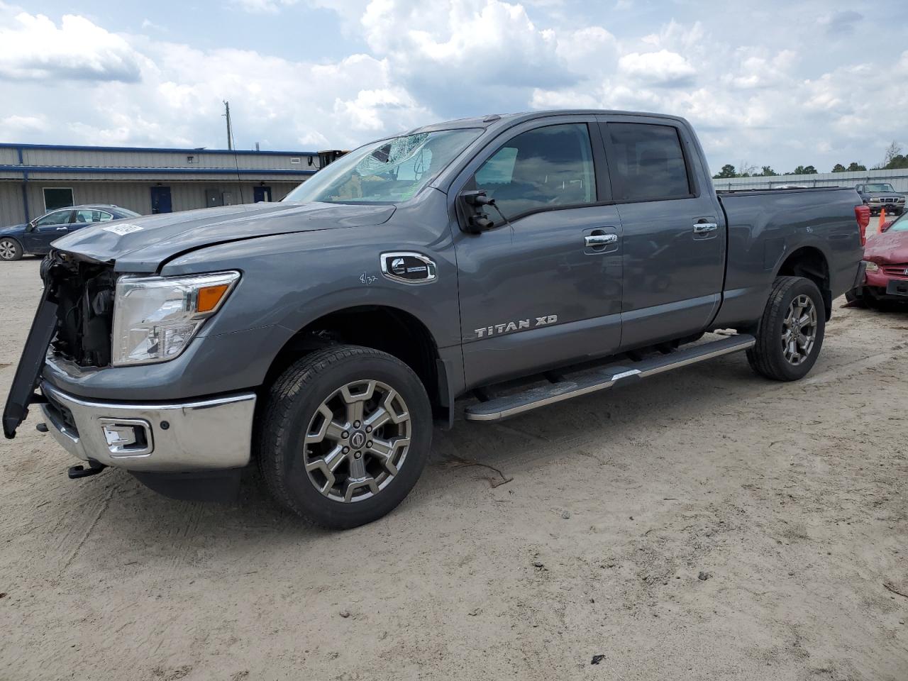 1N6BA1F28HN524447 2017 Nissan Titan Xd Sl