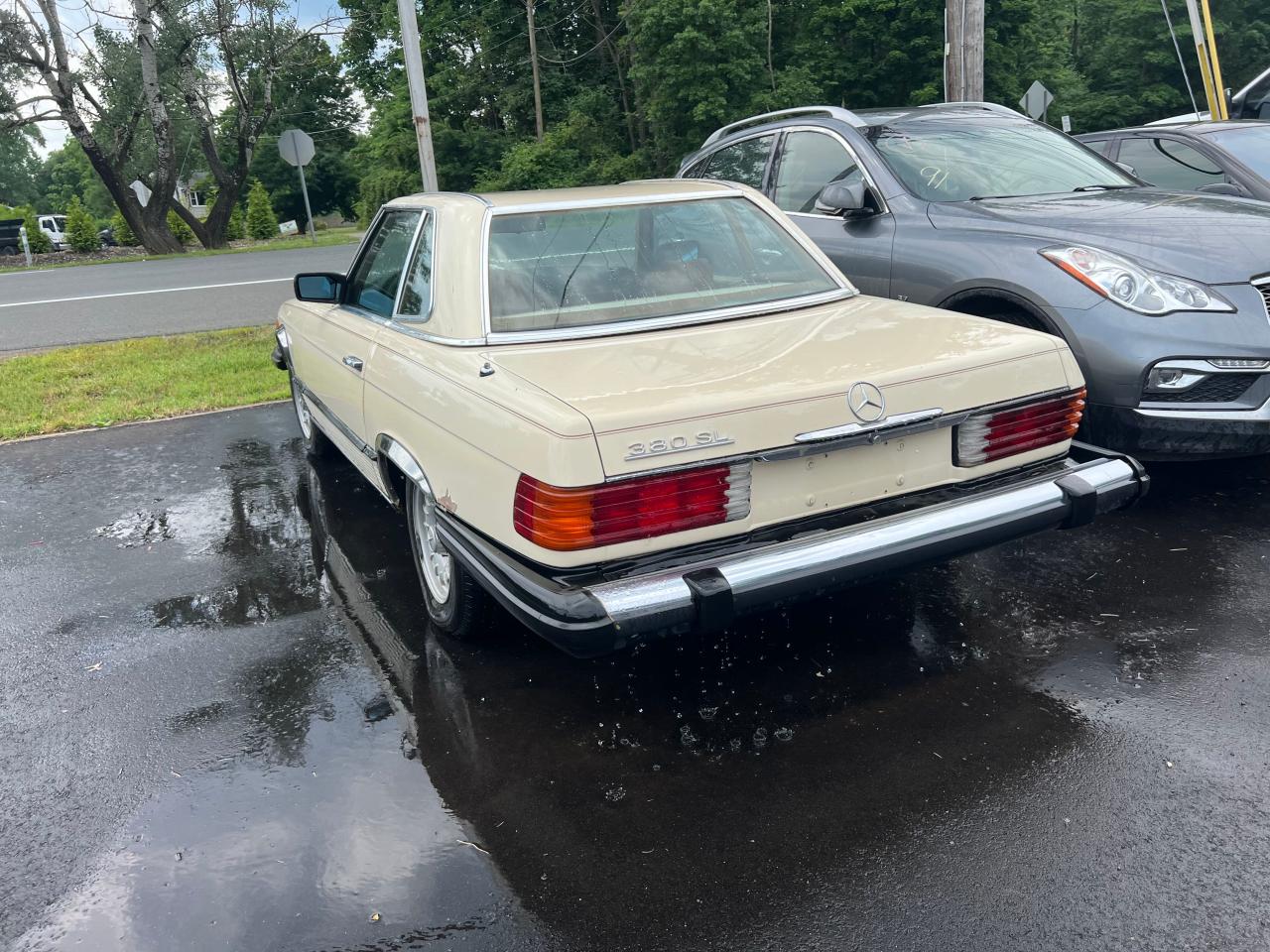 WDBBA45A4BB009370 1981 Mercedes-Benz 380 Sl