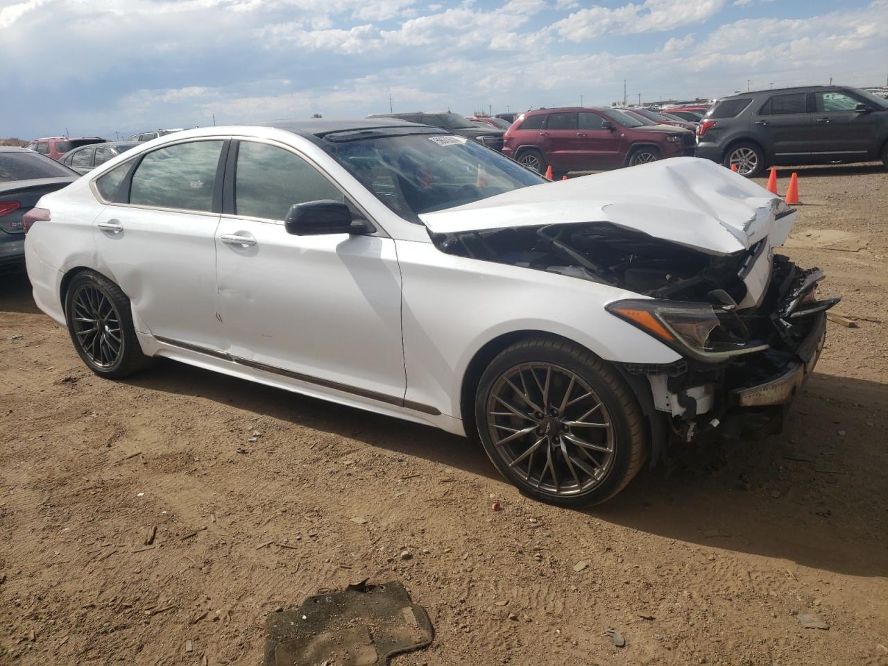 2018 Genesis G80 Sport vin: KMHGN4JB1JU233141