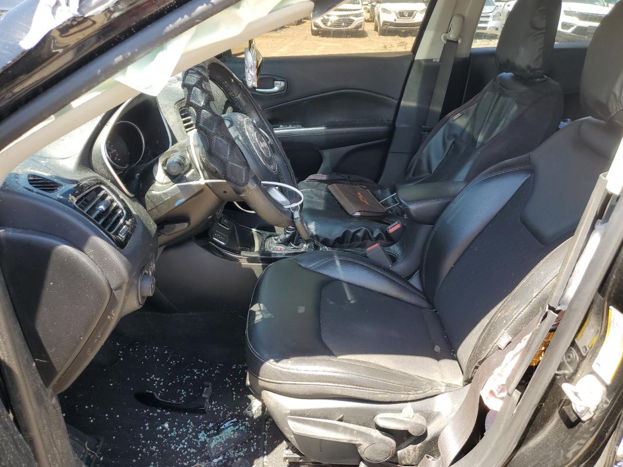 3C4NJCBB8KT612990 2019 Jeep Compass Latitude