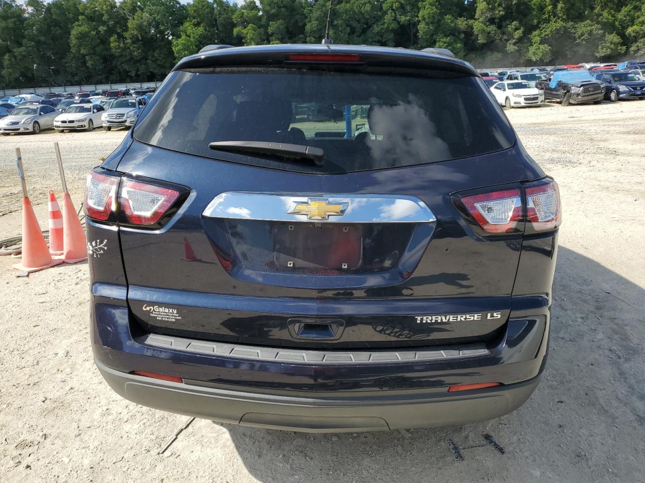 1GNKRFED6FJ201599 2015 Chevrolet Traverse Ls