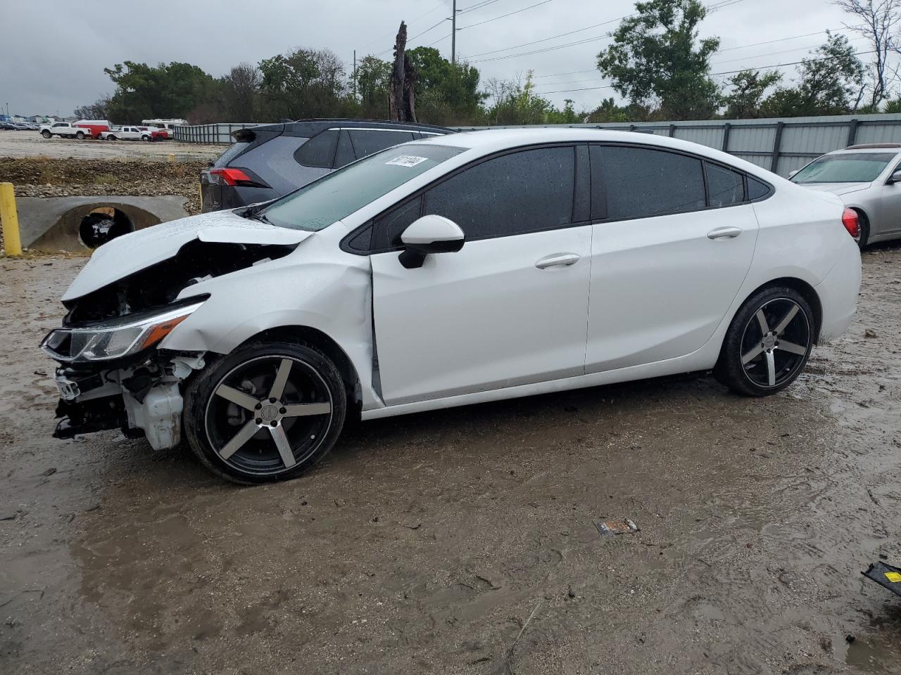1G1BC5SM6H7269273 CHEVROLET CRUZE 2017
