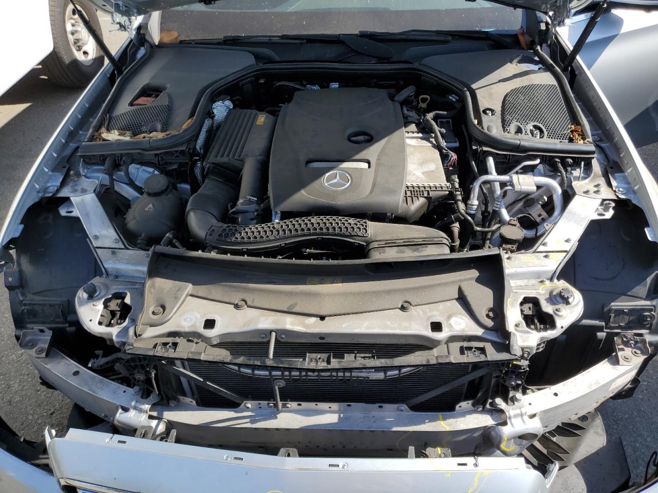 WDDZF4JB9KA528796 2019 Mercedes-Benz E 300