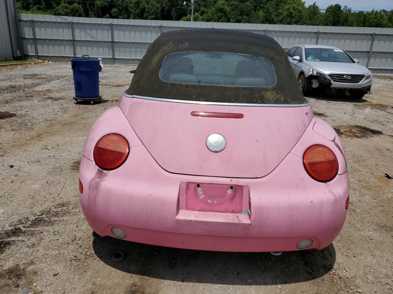 3VWCM31Y15M351623 2005 Volkswagen New Beetle Gls