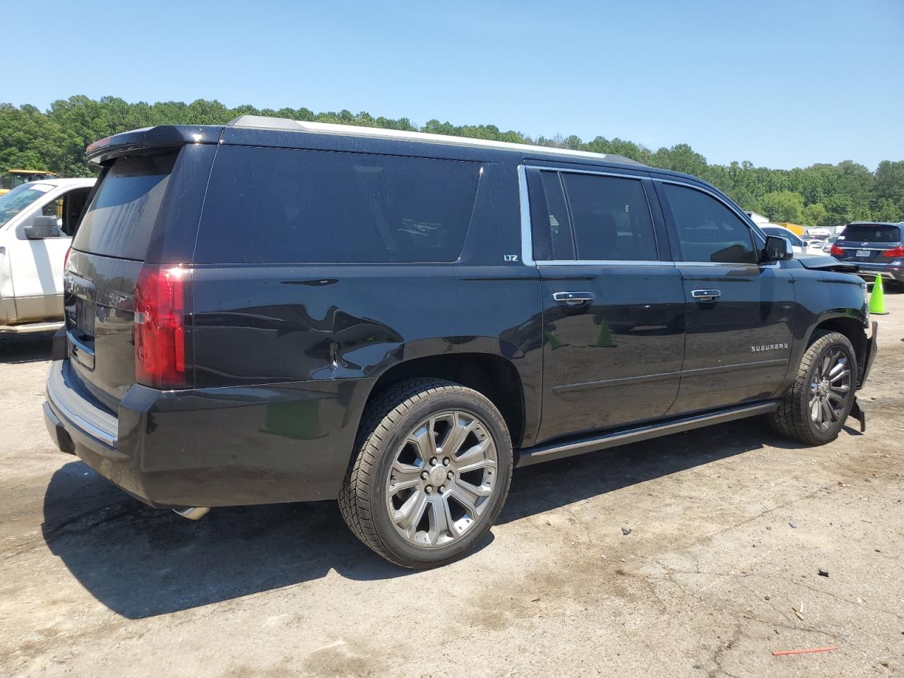 1GNSKJKC6GR283811 CHEVROLET SUBURBAN 2016