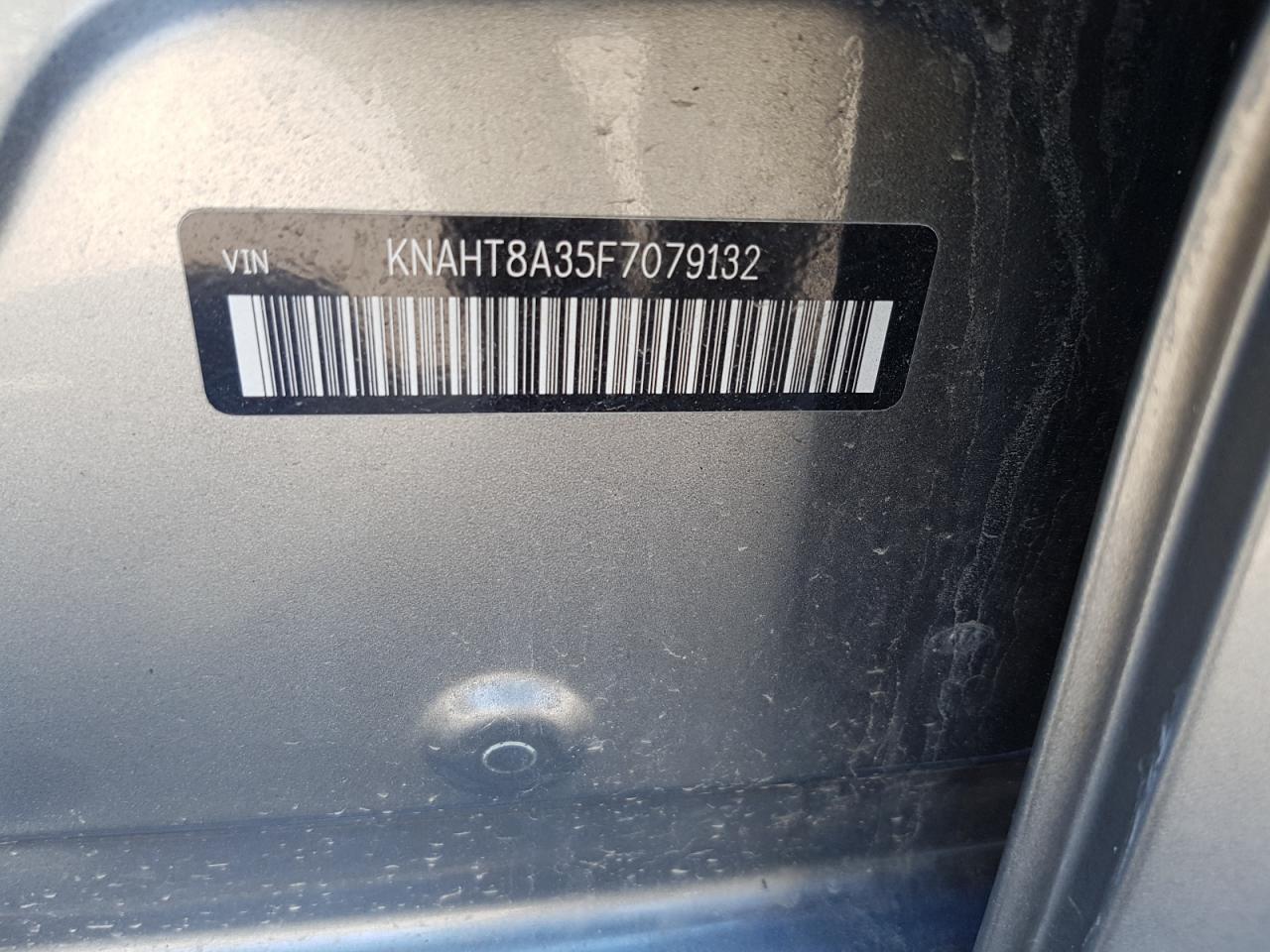 KNAHT8A35F7079132 2015 Kia Rondo