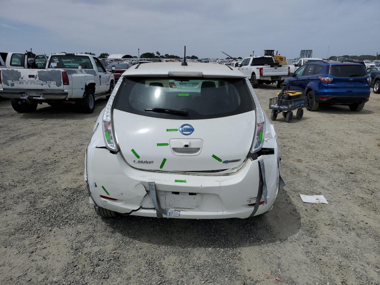 1N4AZ0CP6FC326479 2015 Nissan Leaf S