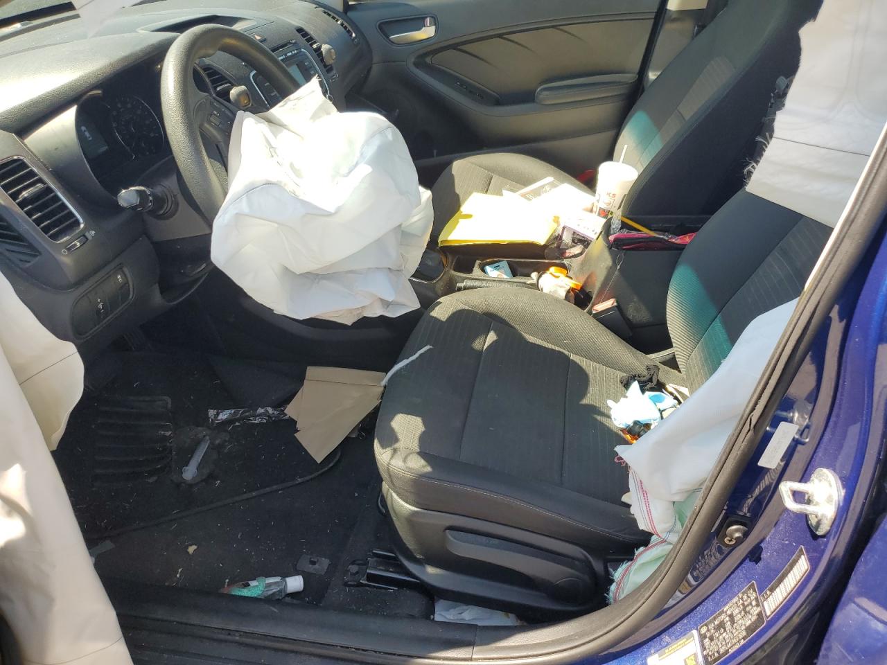 3KPFL4A73HE078098 2017 Kia Forte Lx