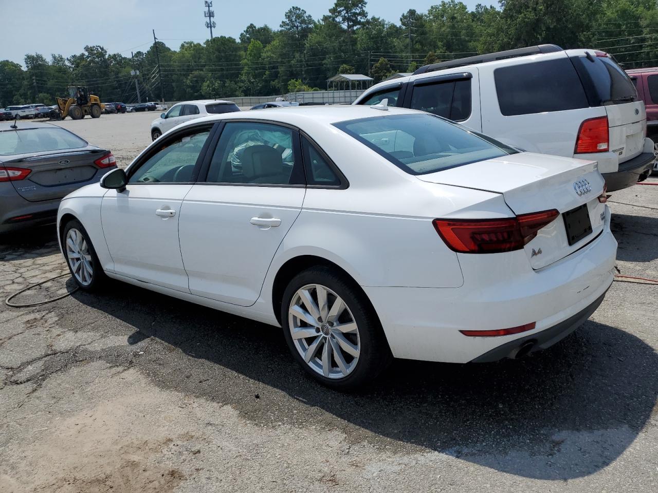 2017 Audi A4 Premium vin: WAUANAF45HN028524