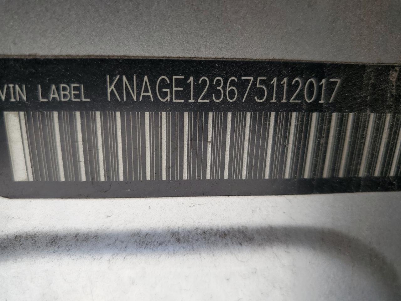 KNAGE123675112017 2007 Kia Optima Lx