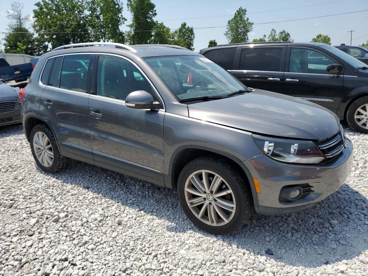 WVGBV7AX4DW016103 2013 Volkswagen Tiguan S