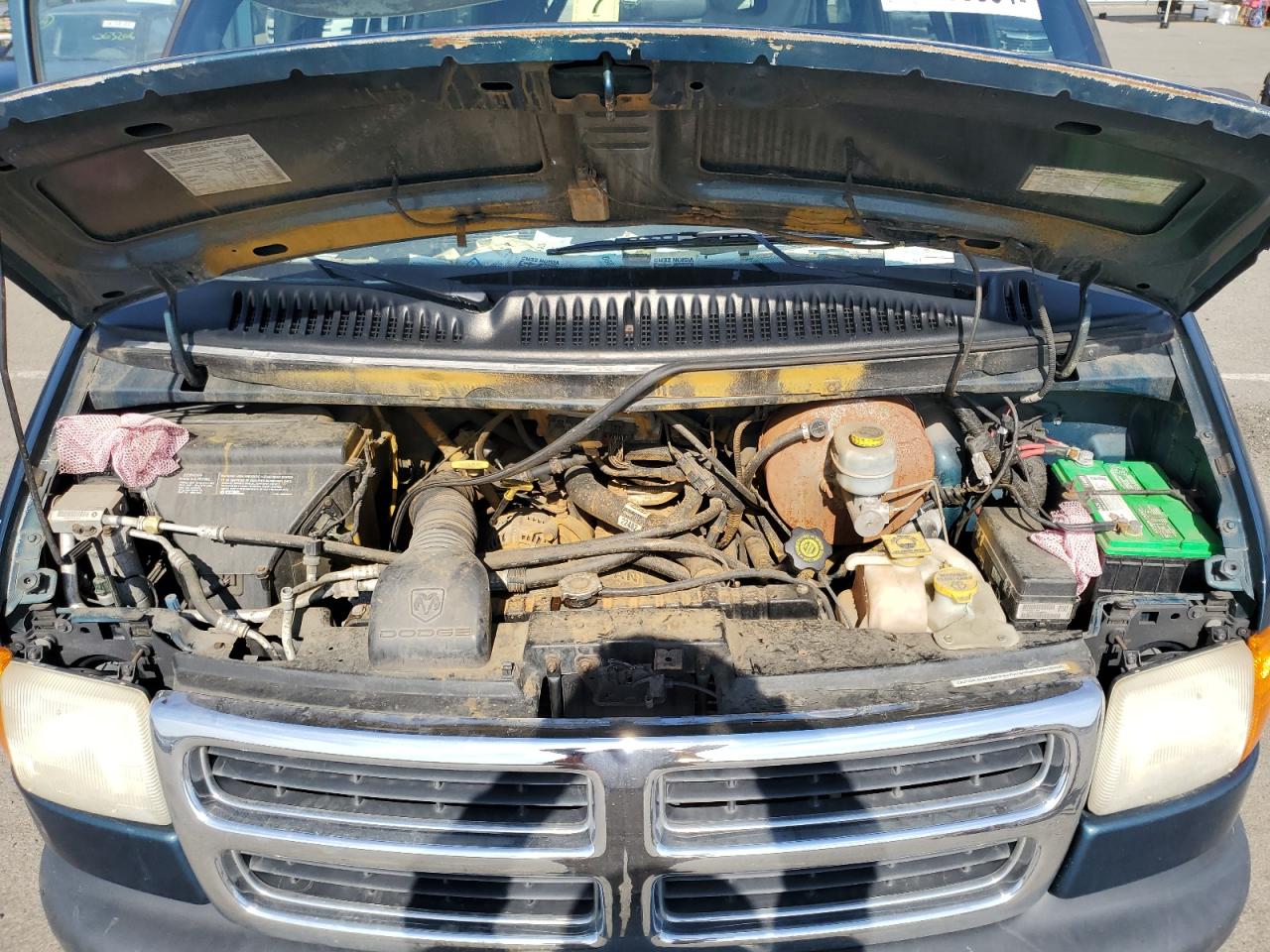 2B5WB25Y92K135275 2002 Dodge Ram Wagon B2500