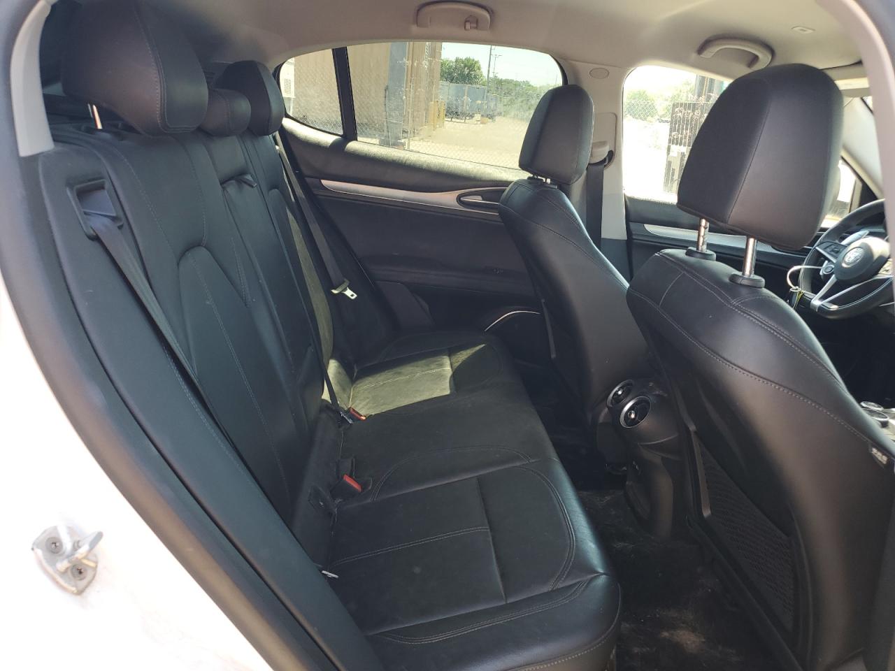 ZASFAKPN5J7B84498 2018 Alfa Romeo Stelvio Sport