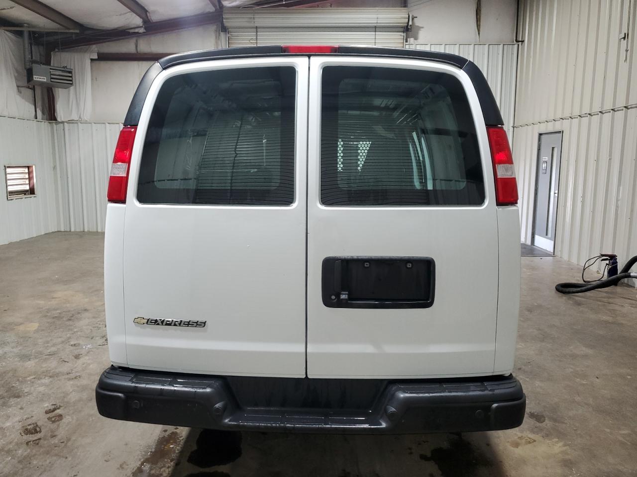 Lot #2993899336 2022 CHEVROLET EXPRESS G2