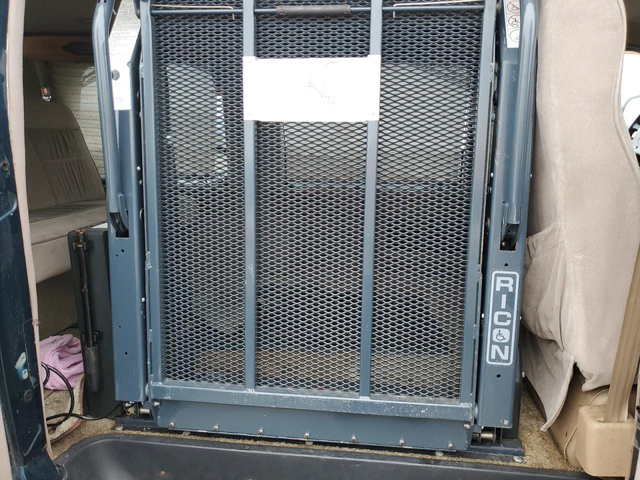 2B6HB11Y8WK162459 1998 Dodge Ram Van B1500