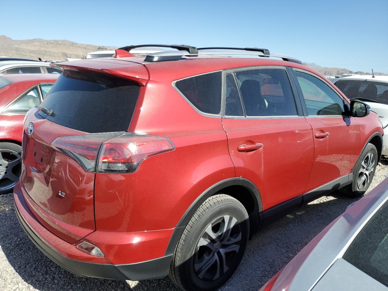 JTMZFREV5HJ128058 2017 Toyota Rav4 Le