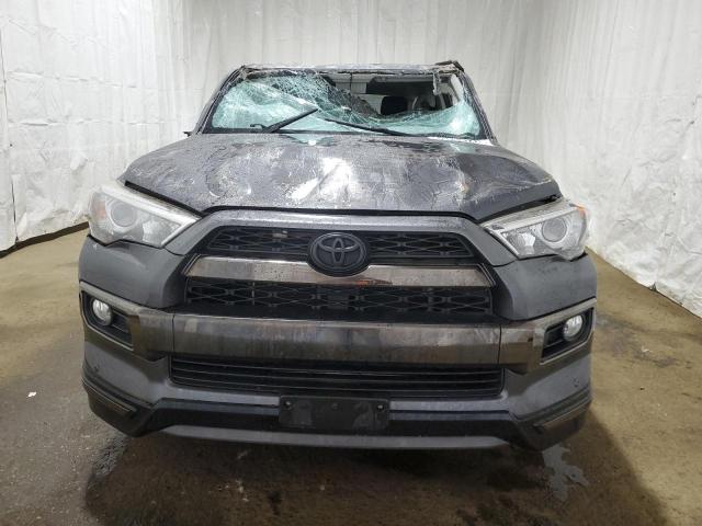 2019 TOYOTA 4RUNNER SR - JTEBU5JR5K5685475