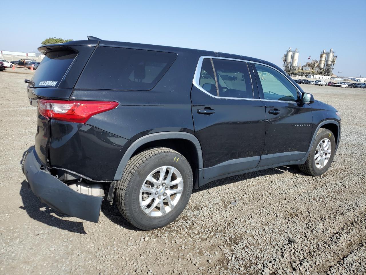 2018 Chevrolet Traverse Ls vin: 1GNERFKW8JJ248970