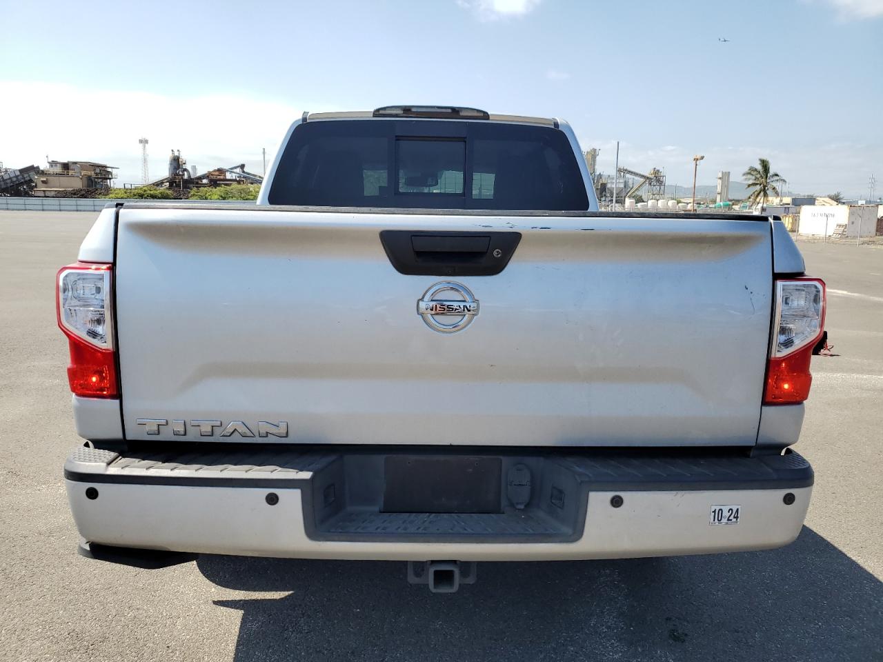 1N6AA1E53HN502055 2017 Nissan Titan Sv