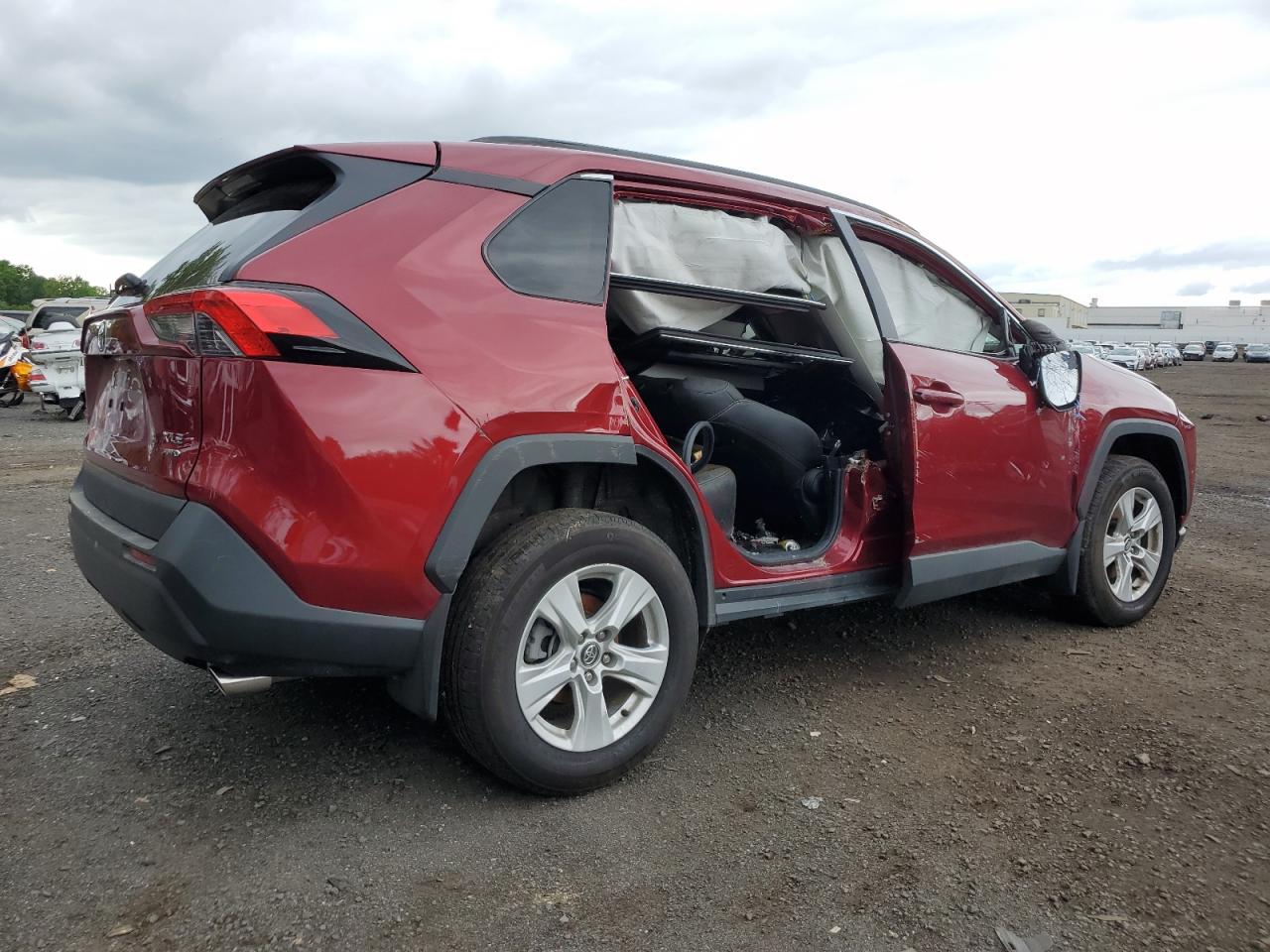 2021 Toyota Rav4 Xle vin: 2T3P1RFV9MW146076