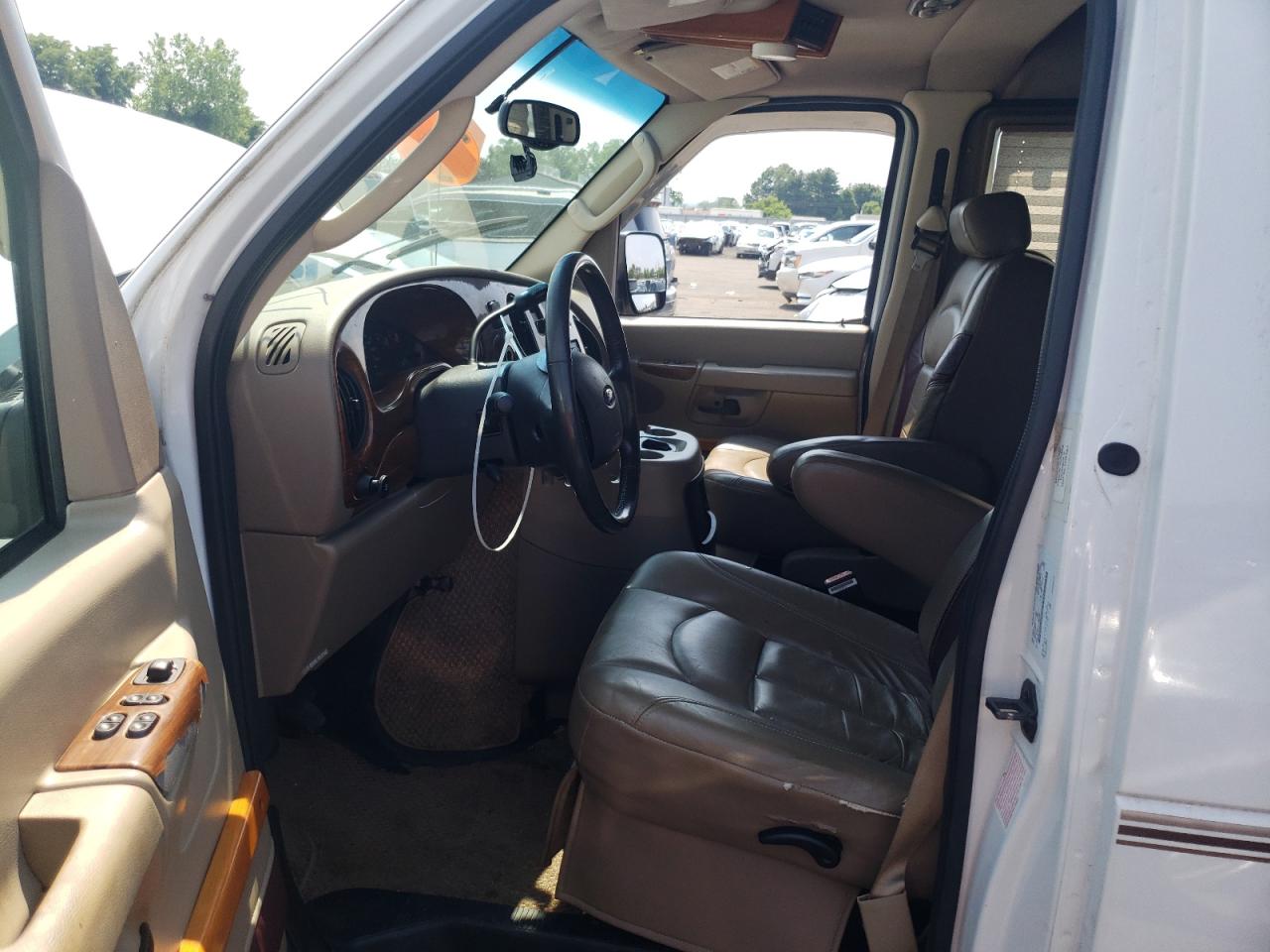 1FDRE14L44HA21827 2004 Ford Econoline E150 Van