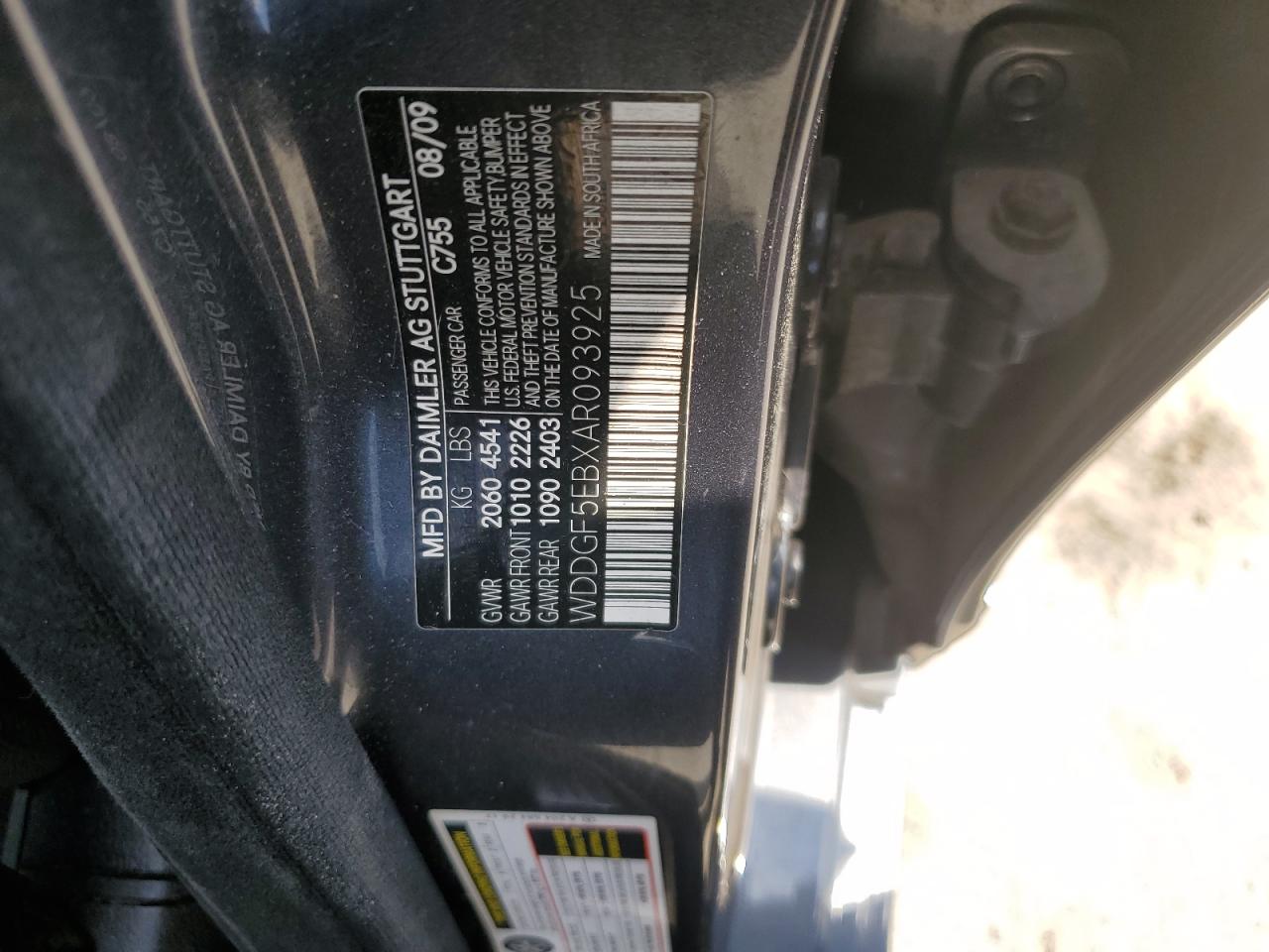 WDDGF5EBXAR093925 2010 Mercedes-Benz C 300