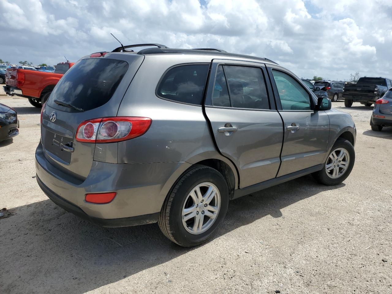 5XYZG3AB3CG126548 2012 Hyundai Santa Fe Gls